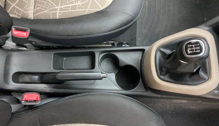 2019 Hyundai Grand i10 ASTA 1.2 KAPPA VTVT, Petrol, Manual, 22,337 km, Gear Lever