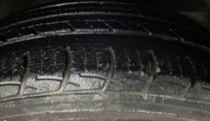 2018 Maruti Baleno DELTA PETROL 1.2, Petrol, Manual, 40,690 km, Right Front Tyre Tread