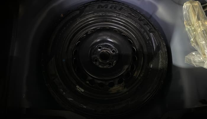 2018 Maruti Baleno DELTA PETROL 1.2, Petrol, Manual, 40,690 km, Spare Tyre
