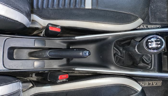 2018 Maruti Baleno DELTA PETROL 1.2, Petrol, Manual, 40,690 km, Gear Lever