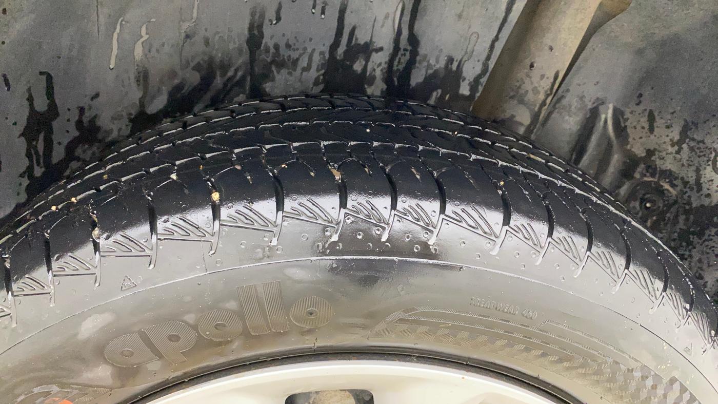 2023 Toyota URBAN CRUISER HYRYDER S AT NEO DRIVE, Petrol, Automatic, 24,123 km, Left Rear Tyre Tread