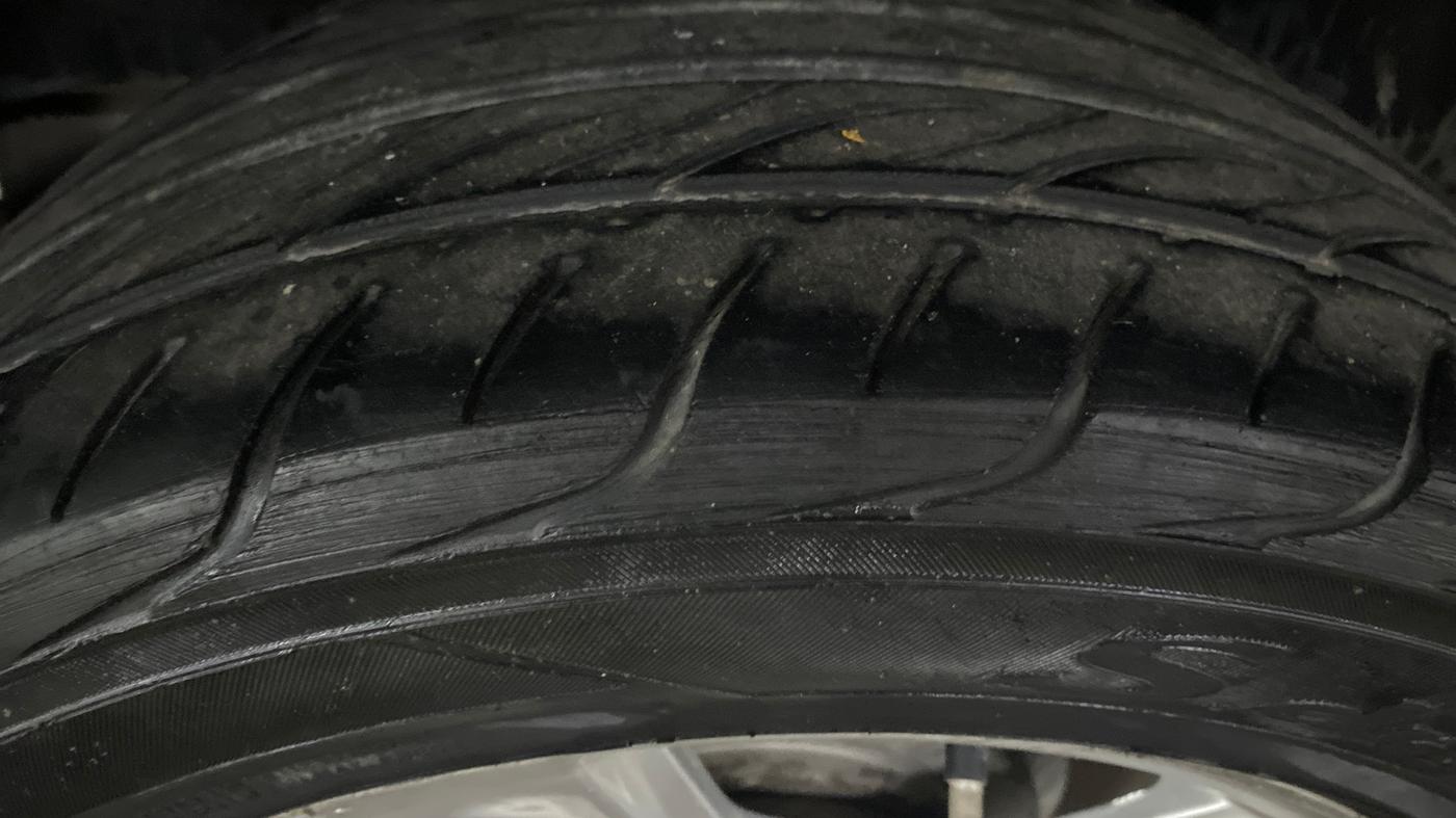 2012 Maruti Swift LDI, Diesel, Manual, 1,27,114 km, Right Rear Tyre Tread