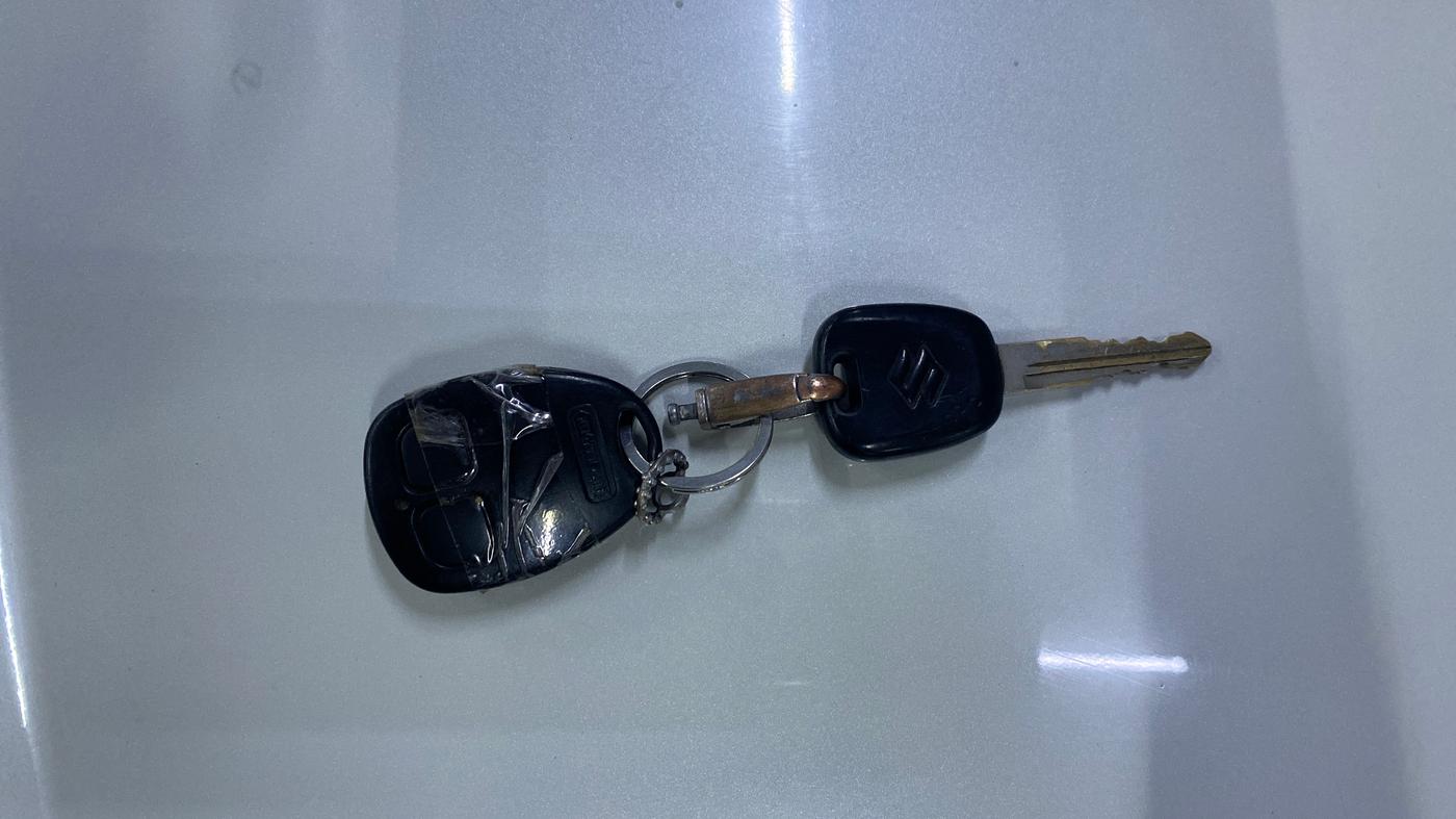2012 Maruti Swift LDI, Diesel, Manual, 1,27,114 km, Key Close Up