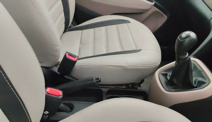 2014 Hyundai Xcent BASE 1.2, Petrol, Manual, 45,599 km, Gear Lever
