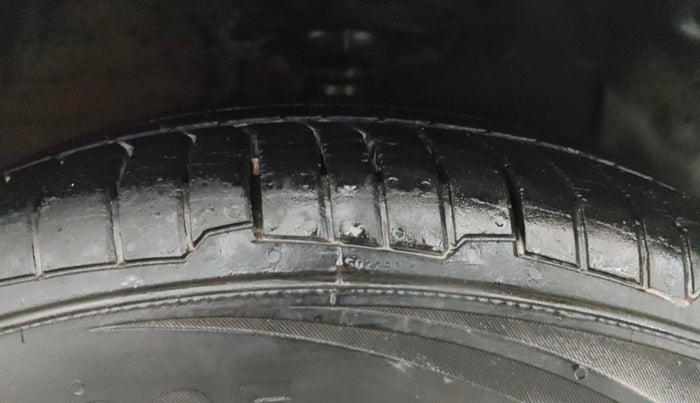 2014 Hyundai Xcent BASE 1.2, Petrol, Manual, 45,599 km, Right Front Tyre Tread