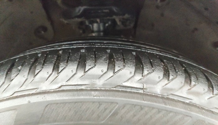 2018 Hyundai Tucson 2WD AT GL PETROL , Petrol, Automatic, 81,573 km, Right Front Tyre Tread