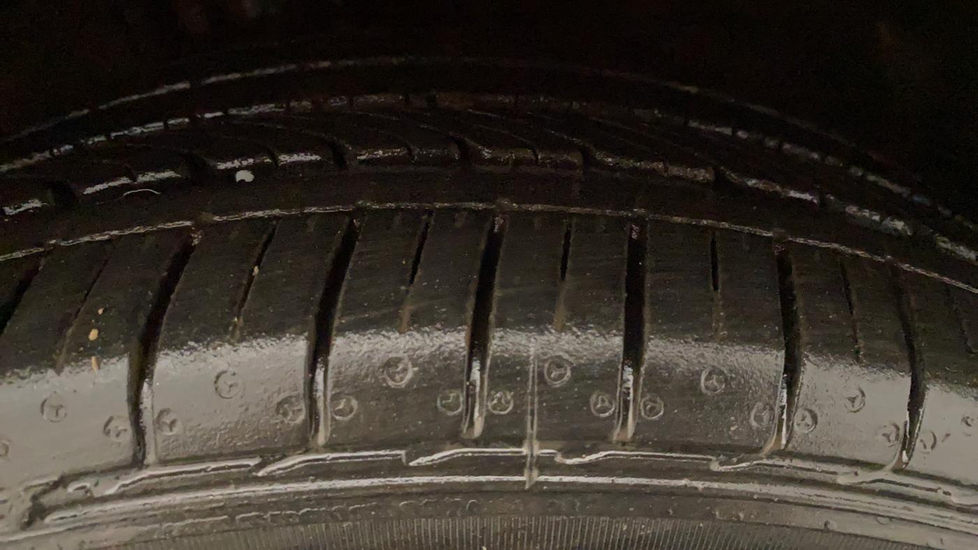 2021 Volkswagen Polo 1.0 GT TSI AT, Petrol, Automatic, 9,578 km, Right Front Tyre Tread