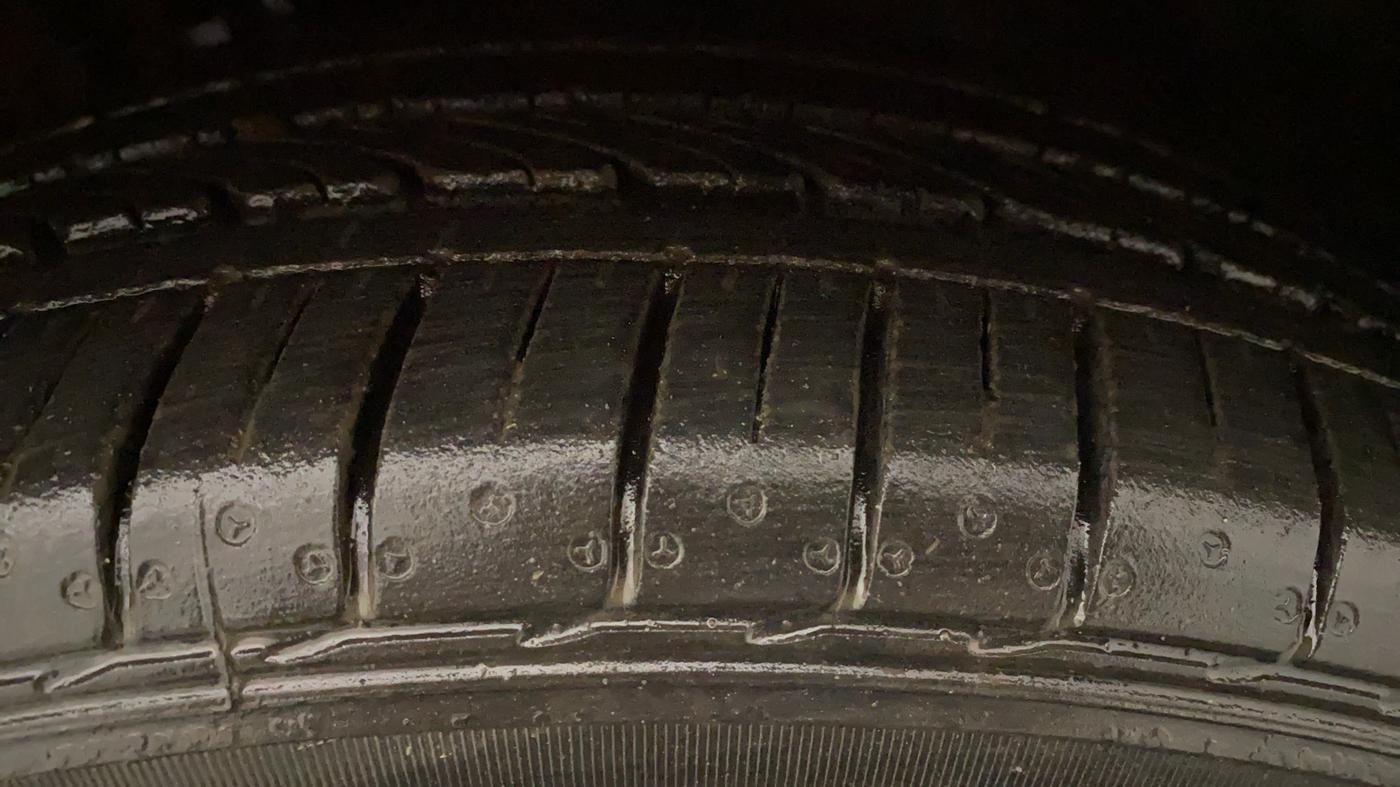 2021 Volkswagen Polo 1.0 GT TSI AT, Petrol, Automatic, 9,578 km, Left Rear Tyre Tread