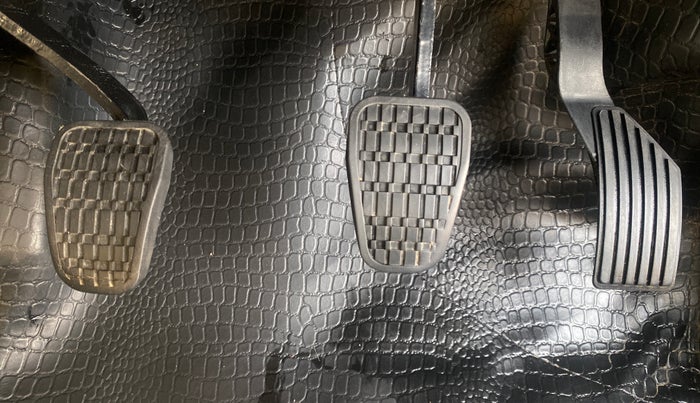 2018 Tata NEXON XZ PLUS PETROL, Petrol, Manual, 1,08,610 km, Pedals