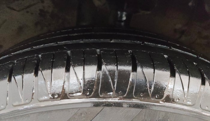 2021 KIA SONET HTK PLUS 1.2, Petrol, Manual, 42,005 km, Left Front Tyre Tread