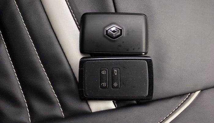 2022 Renault TRIBER RXZ, Petrol, Manual, 19,954 km, Key Close Up