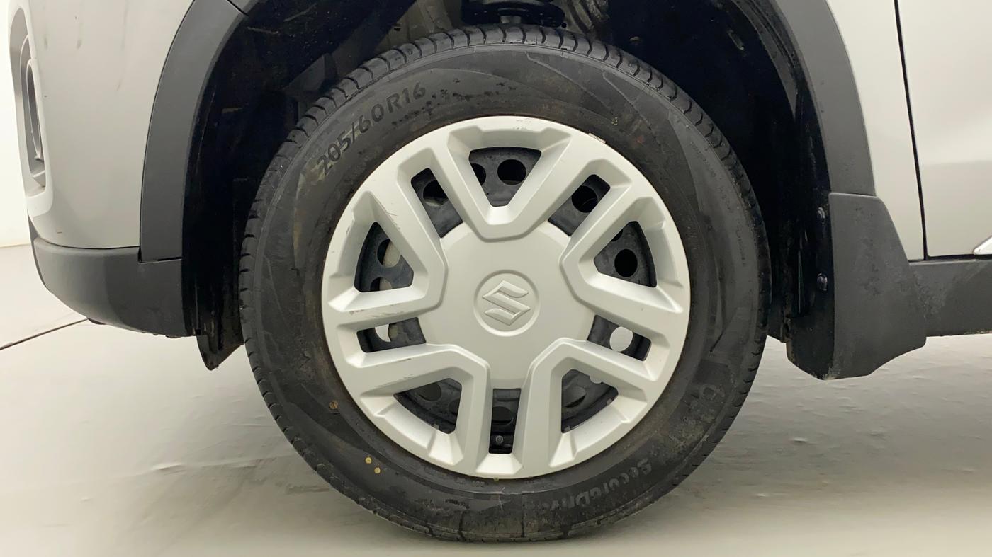 2022 Maruti Vitara Brezza VXI AT SHVS, Petrol, Automatic, 1,402 km, Left Front Wheel