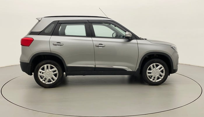 2022 Maruti Vitara Brezza VXI AT SHVS, Petrol, Automatic, 1,402 km, Right Side View