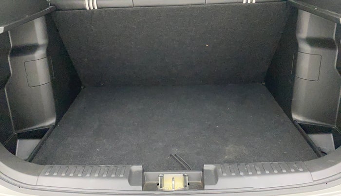 2022 Maruti Vitara Brezza VXI AT SHVS, Petrol, Automatic, 1,402 km, Boot Inside