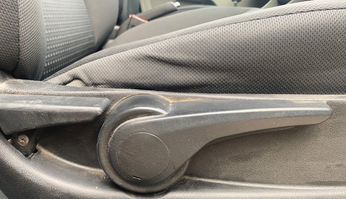 2017 Tata Tiago XZA PETROL, CNG, Automatic, 1,09,635 km, Driver Side Adjustment Panel