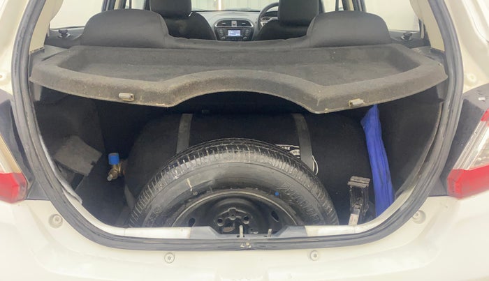 2017 Tata Tiago XZA PETROL, CNG, Automatic, 1,09,635 km, Boot Inside