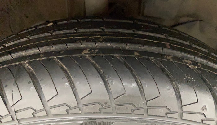 2018 Honda Amaze 1.2L I-VTEC V CVT, Petrol, Automatic, 40,802 km, Right Front Tyre Tread