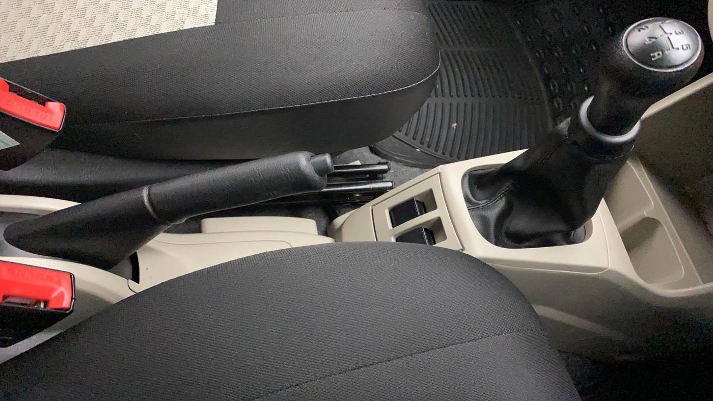 2019 Maruti Alto VXI, Petrol, Manual, 10,041 km, Gear Lever