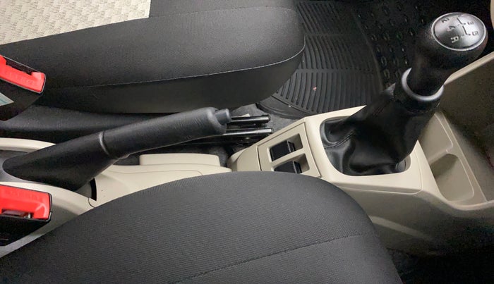 2019 Maruti Alto VXI, Petrol, Manual, 10,041 km, Gear Lever
