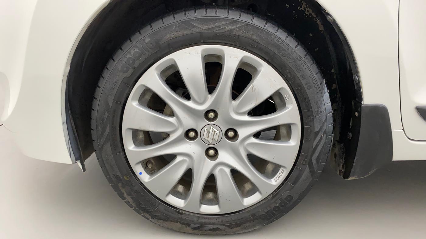 2016 Maruti Baleno ZETA CVT PETROL 1.2, Petrol, Automatic, 59,596 km, Left Front Wheel