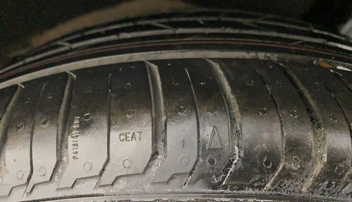 2016 Maruti Baleno ZETA CVT PETROL 1.2, Petrol, Automatic, 59,596 km, Left Rear Tyre Tread