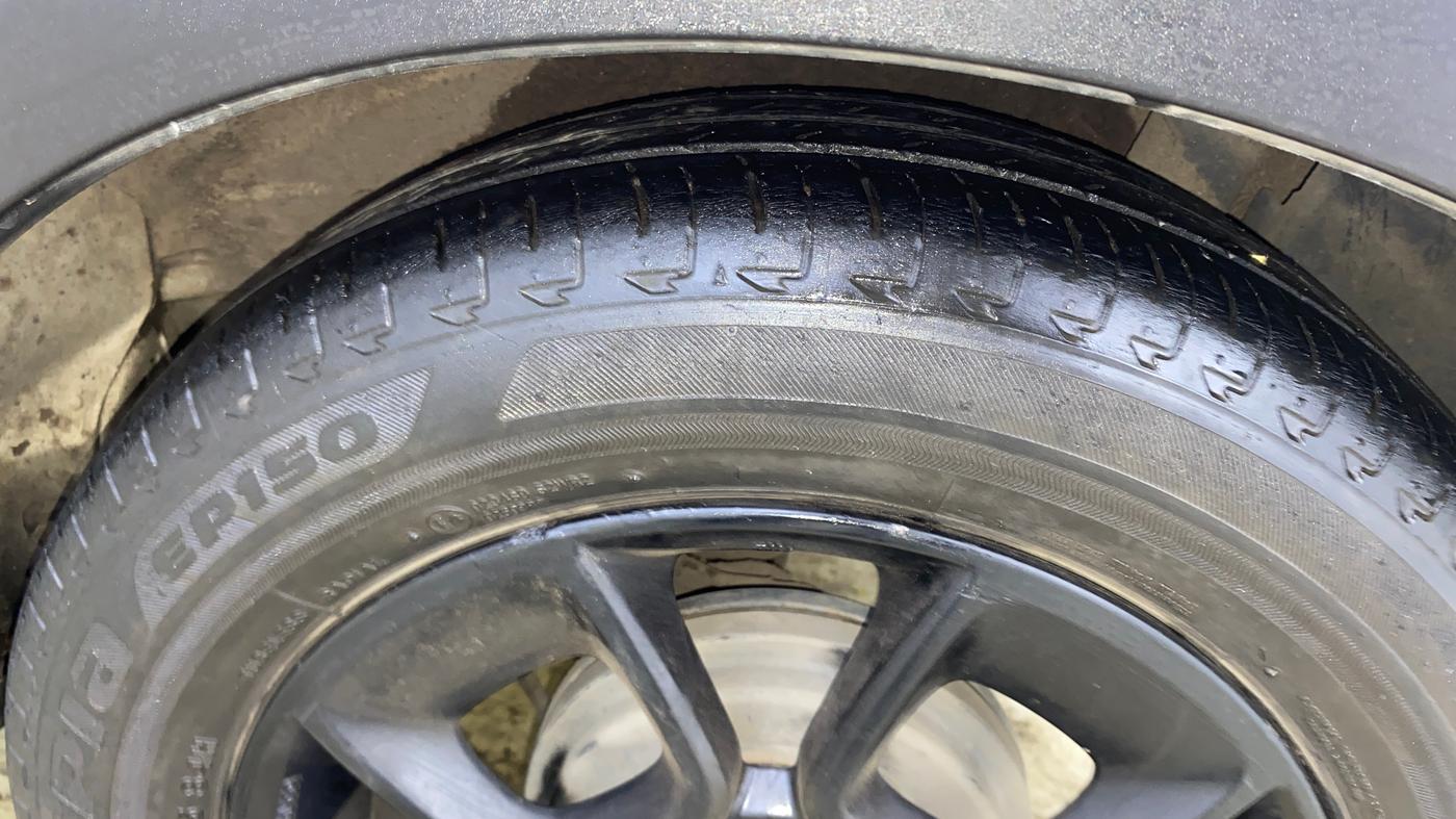 2017 Maruti IGNIS ALPHA 1.2 AMT, CNG, Automatic, 75,318 km, Left Rear Tyre Tread