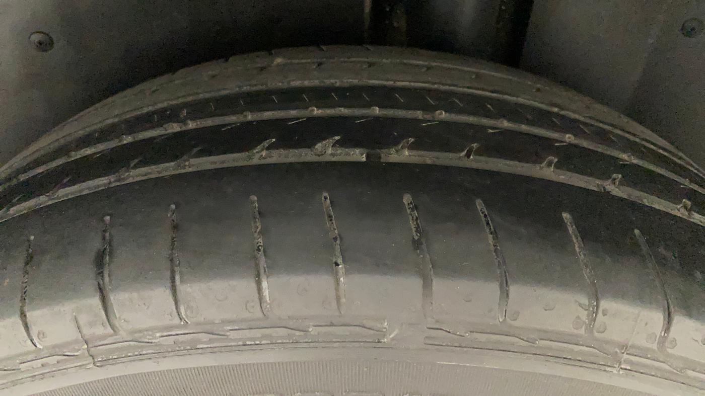 2020 MG HECTOR SHARP 1.5 DCT PETROL, Petrol, Automatic, 66,590 km, Left Rear Tyre Tread