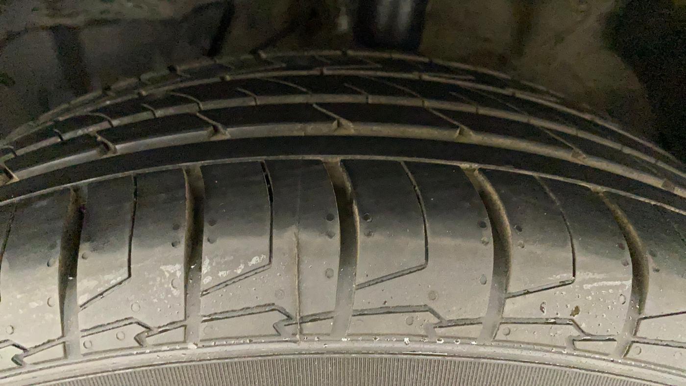 2020 MG HECTOR SHARP 1.5 DCT PETROL, Petrol, Automatic, 66,590 km, Left Front Tyre Tread