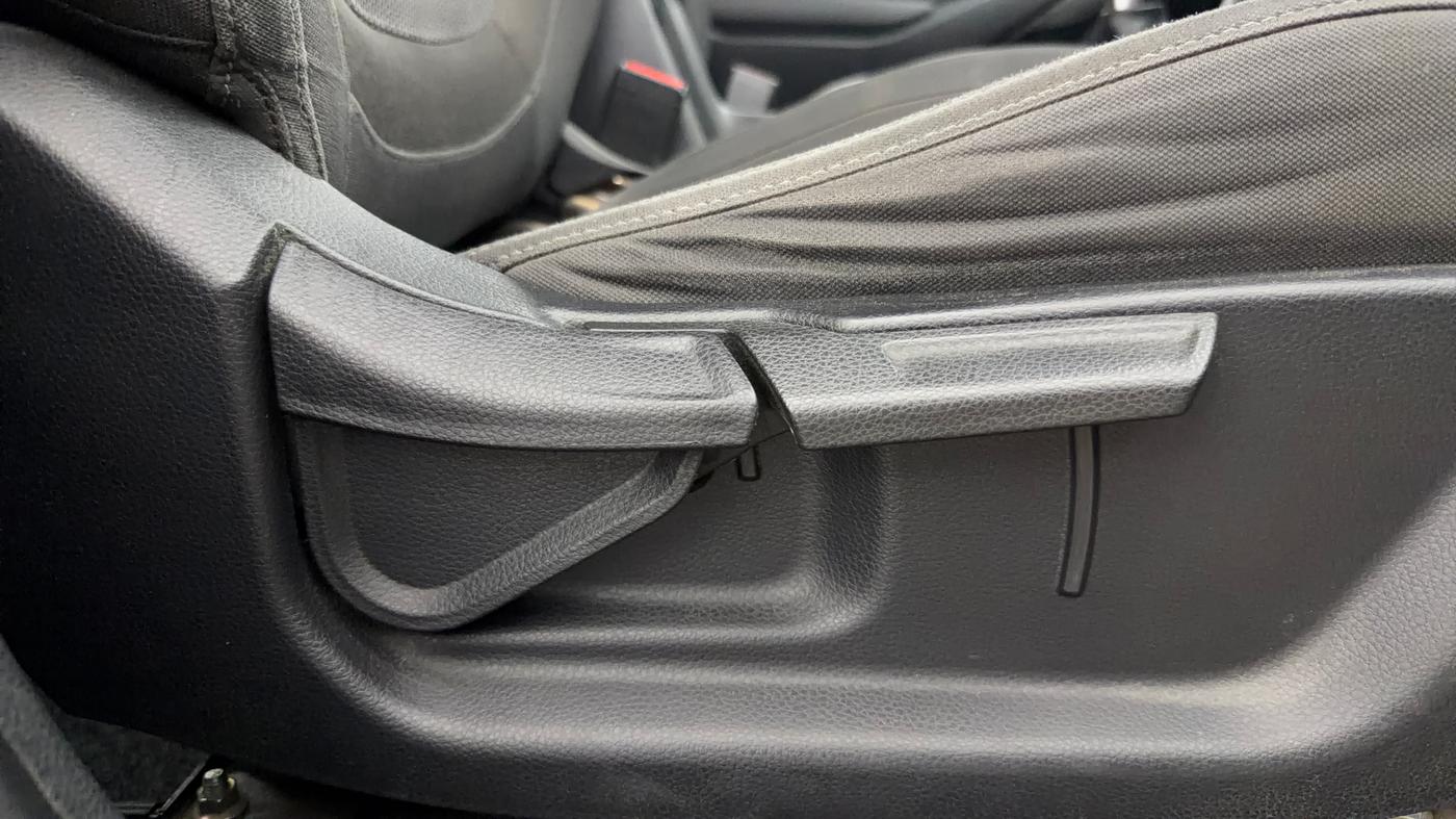 2019 KIA SELTOS HTK 1.5 PETROL, Petrol, Manual, 30,329 km, Driver Side Adjustment Panel