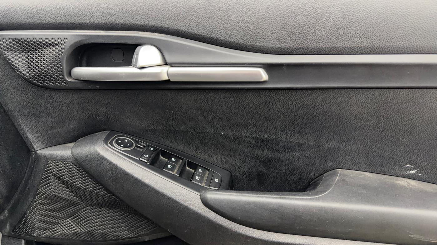 2019 KIA SELTOS HTK 1.5 PETROL, Petrol, Manual, 30,329 km, Driver Side Door Panels Control