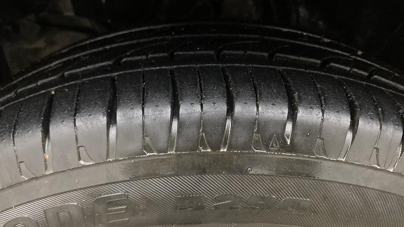 2017 Honda Jazz 1.2L I-VTEC V AT, Petrol, Automatic, 31,607 km, Left Front Tyre Tread