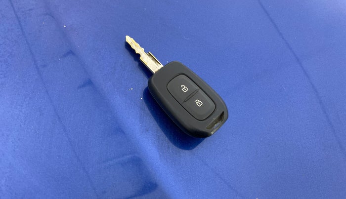 2020 Renault Kwid CLIMBER 1.0 AMT (O), Petrol, Automatic, 19,220 km, Key Close Up