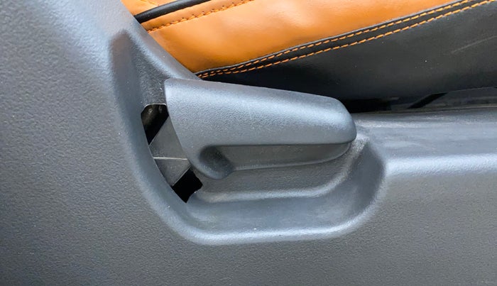 2012 Maruti Wagon R 1.0 VXI, Petrol, Manual, 99,902 km, Driver Side Adjustment Panel