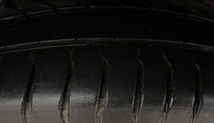 2019 Hyundai Elite i20 ASTA (O) CVT, Petrol, Automatic, 58,477 km, Left Front Tyre Tread