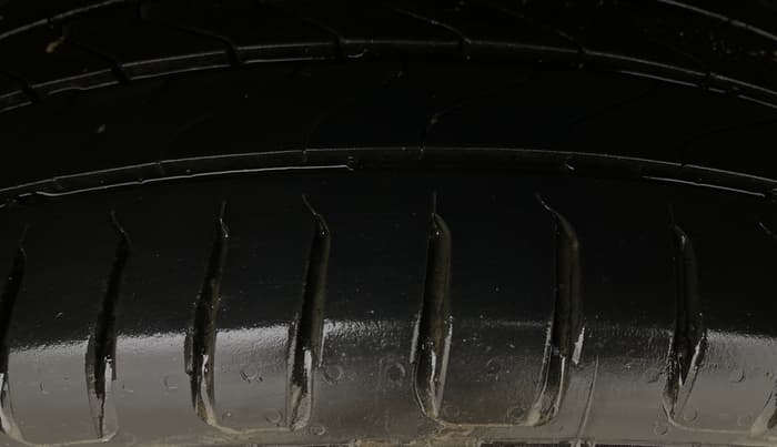 2019 Hyundai Elite i20 ASTA (O) CVT, Petrol, Automatic, 58,477 km, Left Rear Tyre Tread