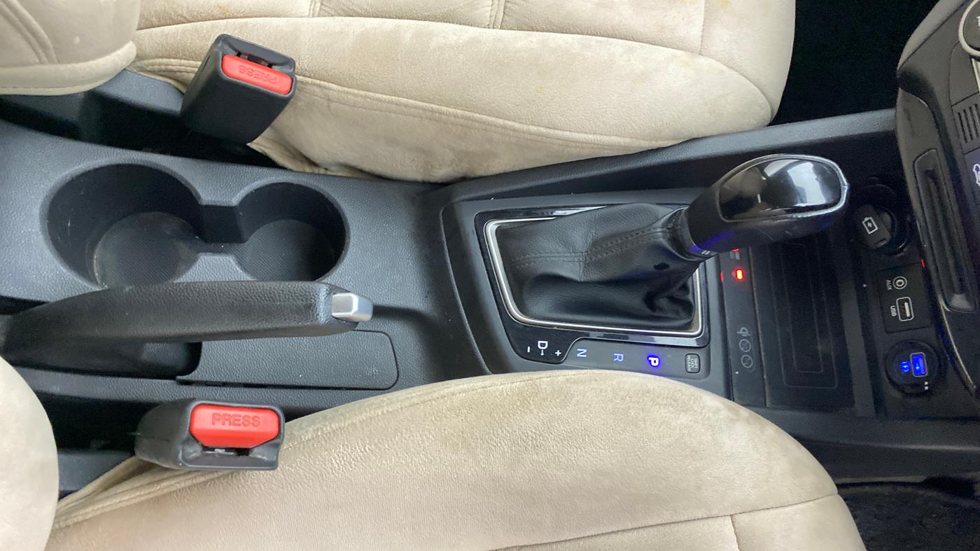 2019 Hyundai Elite i20 ASTA (O) CVT, Petrol, Automatic, 58,477 km, Gear Lever