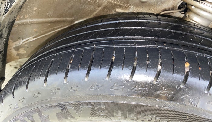 2017 Maruti IGNIS SIGMA 1.2, Petrol, Manual, 31,528 km, Right Front Tyre Tread