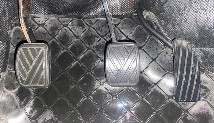 2017 Maruti Wagon R 1.0 VXI, Petrol, Manual, 87,548 km, Pedals