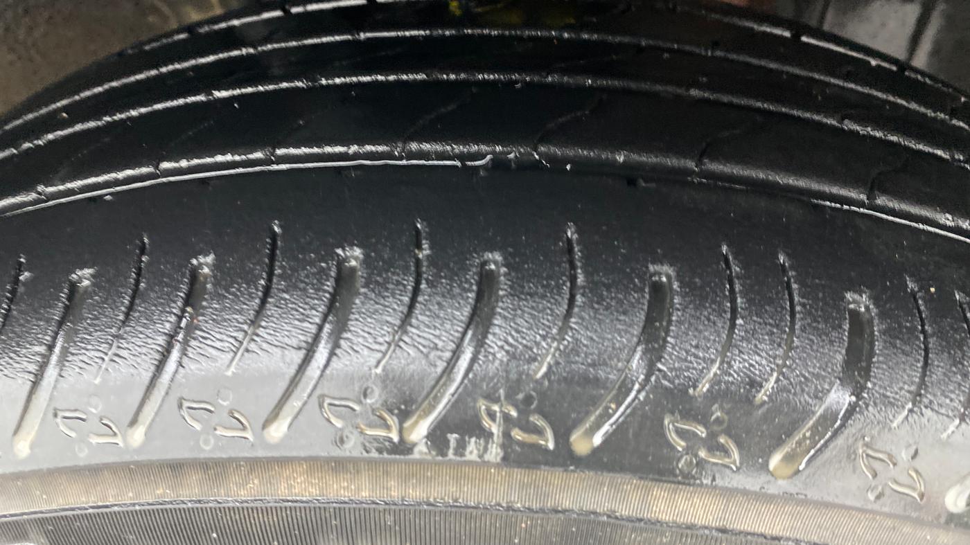 2023 Nissan MAGNITE XV MT, Petrol, Manual, 17,218 km, Right Front Tyre Tread