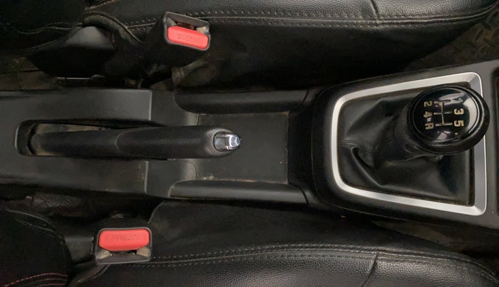 2021 Maruti Swift VXI, Petrol, Manual, 40,394 km, Gear Lever