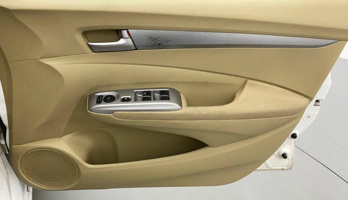 2009 Honda City V AT, Petrol, Automatic, 46,805 km, Driver Side Door Panels Control