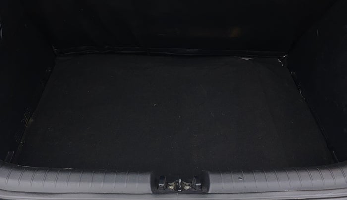 2024 Hyundai NEW I20 ASTA 1.2 MT, Petrol, Manual, 30,000 km, Boot Inside