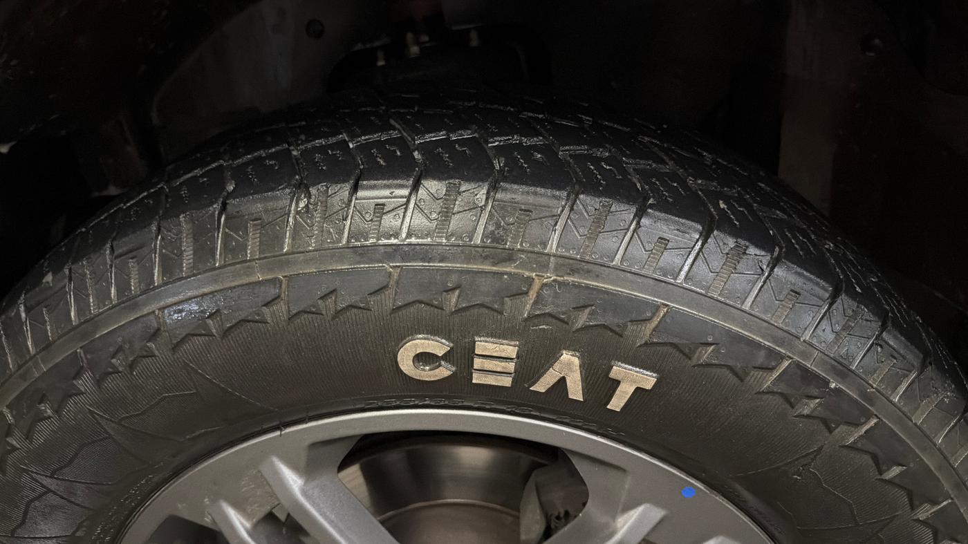 2024 Mahindra Thar LX D HT 2WD MT, Diesel, Manual, 60,649 km, Left Front Tyre Tread