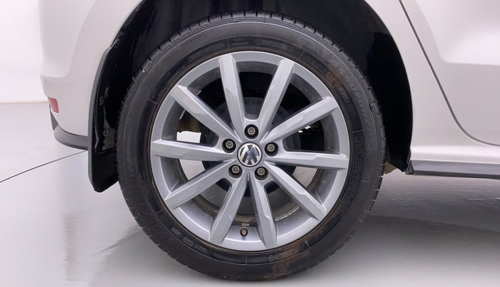 2021 Volkswagen Polo HIGHLINE PLUS 1.0 TSI AT, Petrol, Automatic, 22,332 km, Right Rear Wheel