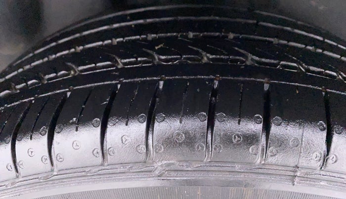 2021 Volkswagen Polo HIGHLINE PLUS 1.0 TSI AT, Petrol, Automatic, 22,332 km, Right Rear Tyre Tread