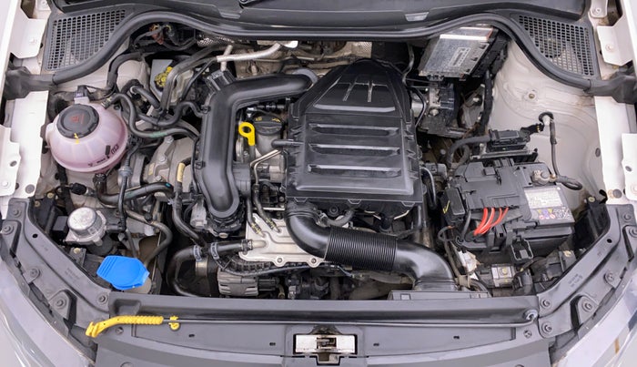2021 Volkswagen Polo HIGHLINE PLUS 1.0 TSI AT, Petrol, Automatic, 22,332 km, Open Bonet