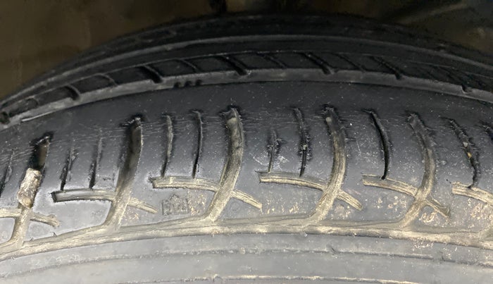 2017 Maruti Baleno DELTA 1.2 K12, Petrol, Manual, 58,518 km, Right Front Tyre Tread