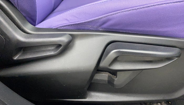 2023 Tata NEXON FEARLESS PURPLE + SUNROOF DUAL TONE 1.2 PETROL, Petrol, Manual, 27,101 km, Driver Side Adjustment Panel