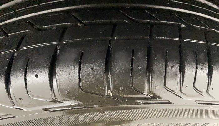 2023 Tata NEXON FEARLESS PURPLE + SUNROOF DUAL TONE 1.2 PETROL, Petrol, Manual, 27,101 km, Left Rear Tyre Tread