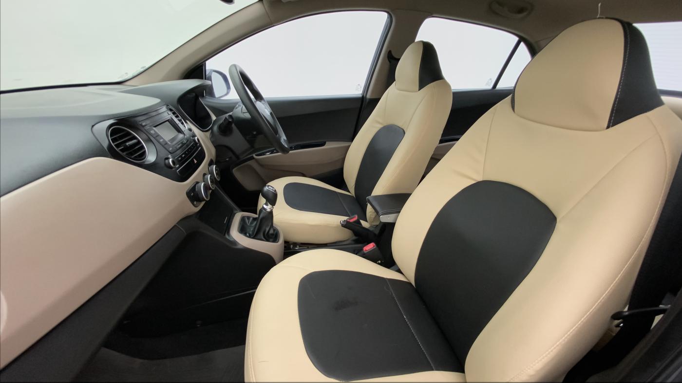 2017 Hyundai Xcent S 1.2, Petrol, Manual, 39,080 km, Right Side Front Door Cabin